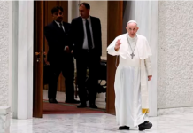 Interceptan en Italia una carta dirigida al papa Francisco con tres balas y un mensaje