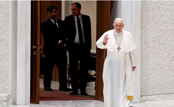 Interceptan en Italia una carta dirigida al papa Francisco con tres balas y un mensaje