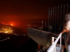 Volcán de La Palma: la lava llega al mar y causa preocupación por la emisión de gases nocivos