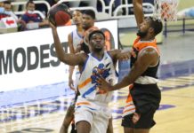 Titanes logran su pase a los playoffs con triunfo ante Huracanes