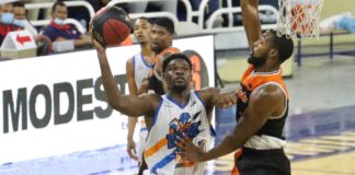 Titanes logran su pase a los playoffs con triunfo ante Huracanes