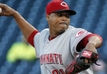 Toros firman al lanzador Alfredo Simón