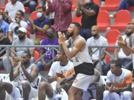 Reacción tardía da triunfo a Huracanes sobre Metros