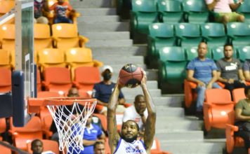 Metros aplastan a Titanes y clasifican a playoffs