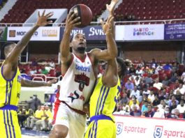 Leones derrotan a Metros y están a un paso de la final