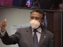Desmienten sobre apresamiento en Perú senador Félix Bautista