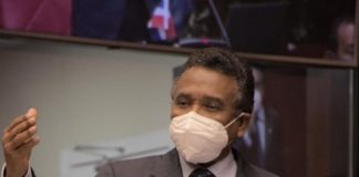 Desmienten sobre apresamiento en Perú senador Félix Bautista