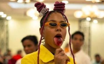 Tokischa y la basura