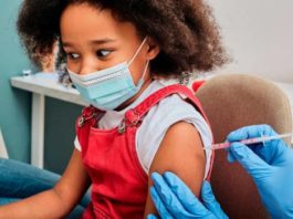 Salud y CMD valoran la necesidad de vacunar a niños mayores de 5 años