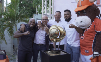 Toros hacen entrega de anillos del histórico campeonato