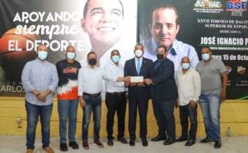 Presidencia de la República entrega aporte de dos millones de pesos al Básquet de Moca