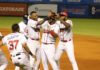 Hit de Pujols deja al Licey en el terreno