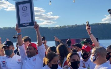 Chefs dominicanos establecen récord Guinness en NY con el “mangú” de mil libras