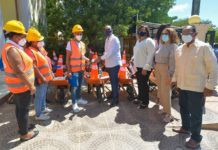 Deligne Ascención lleva a Pedernales el programa Peón Caminero