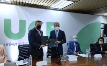 UCE y MESCYT firman acuerdo para otorgar becas en Técnico Superior