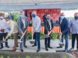 Presidente Abinader asiste a primer picazo para construcción de complejo de los Orioles de Baltimore