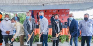 Presidente Abinader asiste a primer picazo para construcción de complejo de los Orioles de Baltimore