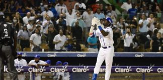 Mauricio y Valdez comandan triunfo del Licey en día de apertura