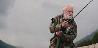 El ermitaño que lleva 40 años viviendo en un bosque apartado del mundo