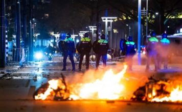 Cuál es la causa de las violentas protestas que han sacudido varios países de Europa mientras la pandemia se recrudece