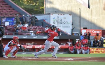 Hicks la saca en triunfo de los Leones sobre los Gigantes