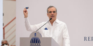 Presidente Abinader anuncia entrega Tarjeta Bono Navideño que beneficiará a un millón 700 mil familias