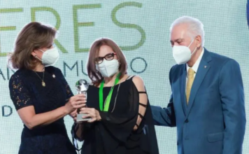 Dra. Daysi Acosta, gana el primer lugar del Premio Mujeres que Cambian el Mundo