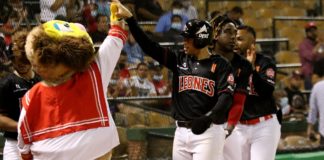 Leones superan a los Toros en el Quisqueya
