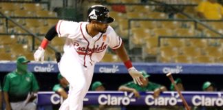 Leones blanquean a Estrellas y quedan solos en segundo