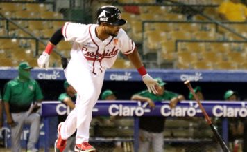 Leones blanquean a Estrellas y quedan solos en segundo