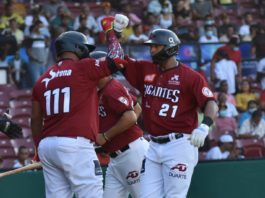 Gigantes logran su primera victoria con el bate de Sierra y Francisco