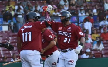 Gigantes logran su primera victoria con el bate de Sierra y Francisco