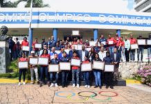 Acosta a los atletas juveniles: “En ustedes descansa el futuro”