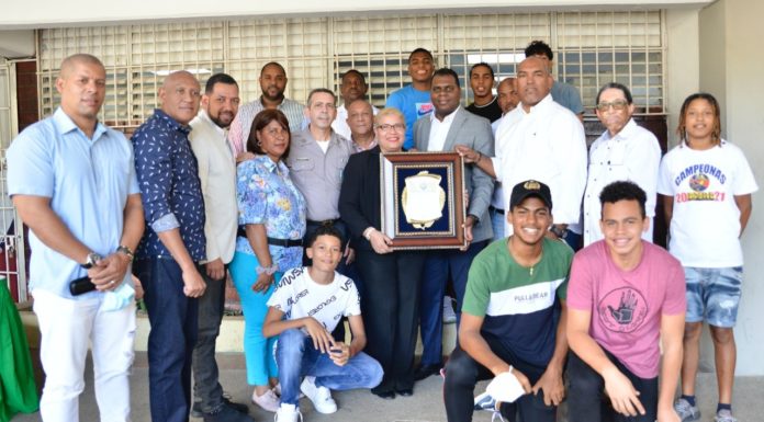 Club San Lázaro es premiado Club del Año en ABADINA