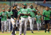 Las Estrellas clasifican al Round Robin al vencer al Escogido