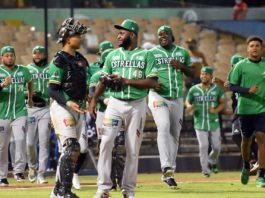 Las Estrellas clasifican al Round Robin al vencer al Escogido