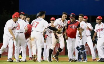 Leones presentan su listado de peloteros protegidos