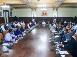 Gobierno prevé un 2022 promisorio, tras resultados positivos en manejo del gasto público