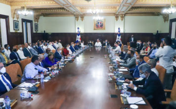 Gobierno prevé un 2022 promisorio, tras resultados positivos en manejo del gasto público