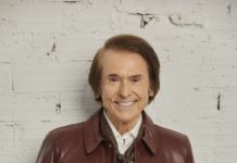 Raphael: “Esta Nochebuena, en familia, no hablen de política. Mejor, de vacunas. O de fútbol”