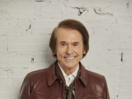 Raphael: “Esta Nochebuena, en familia, no hablen de política. Mejor, de vacunas. O de fútbol”