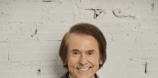 Raphael: “Esta Nochebuena, en familia, no hablen de política. Mejor, de vacunas. O de fútbol”