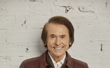 Raphael: “Esta Nochebuena, en familia, no hablen de política. Mejor, de vacunas. O de fútbol”