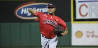 Iván Nova lidera blanqueada del Escogido sobre los Toros