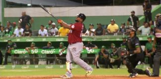 Con cuadrangular de Juan Francisco, Gigantes quedan solos en primer lugar