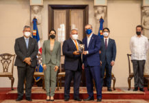 Banco Adopem es reconocido por el BCIE y Solidarios con el Premio a la Gestión Institucional de Inclusión Financiera