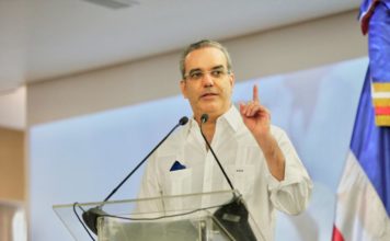 Presidente Abinader considera importante reformar Sistema Seguridad Social y Código de Trabajo