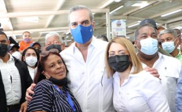 Presidente Abinader anuncia bono navideño de 1,000 pesos adicionales para 1 millón 350 mil hogares del programa SUPÉRATE