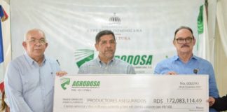 Abinader dispone pago 172 millones pesos a productores agrícolas de La Vega