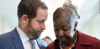 ¡Lamentable! Mujer pasó 27 años en prisión por un asesinato que no cometió